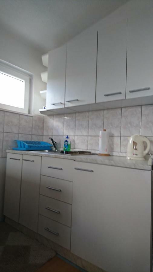 Apartmani Kocka 프리모스턴 외부 사진