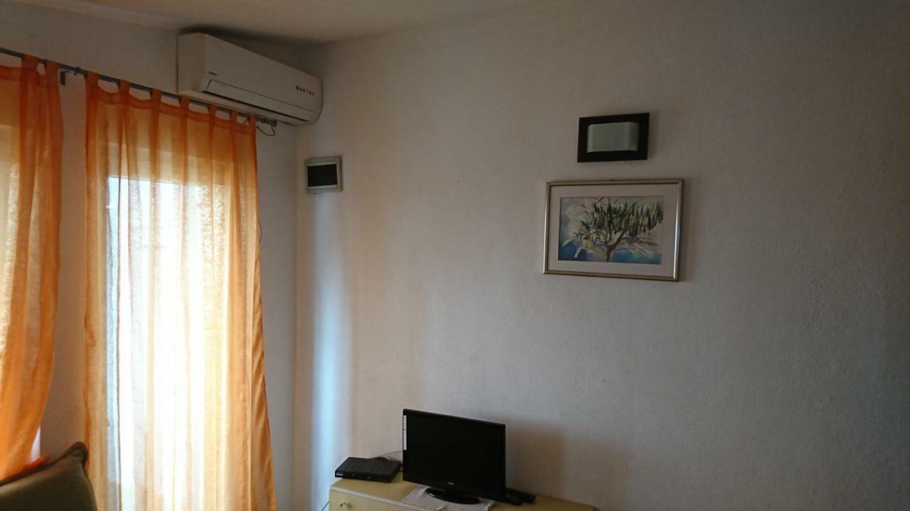 Apartmani Kocka 프리모스턴 외부 사진