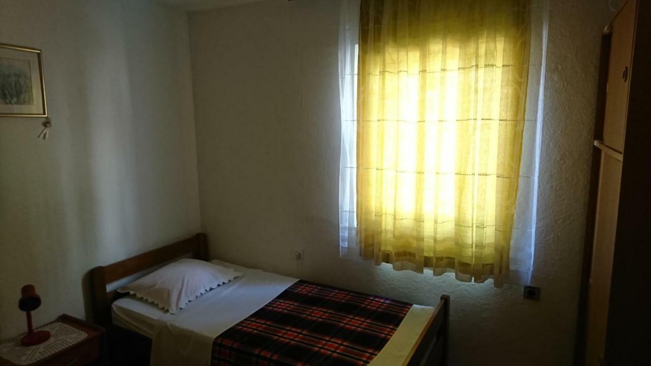 Apartmani Kocka 프리모스턴 외부 사진